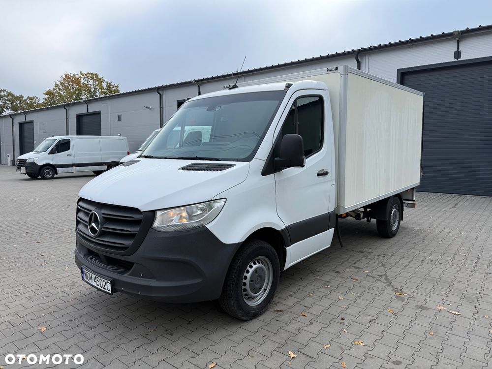 Mercedes-Benz Sprinter - 1