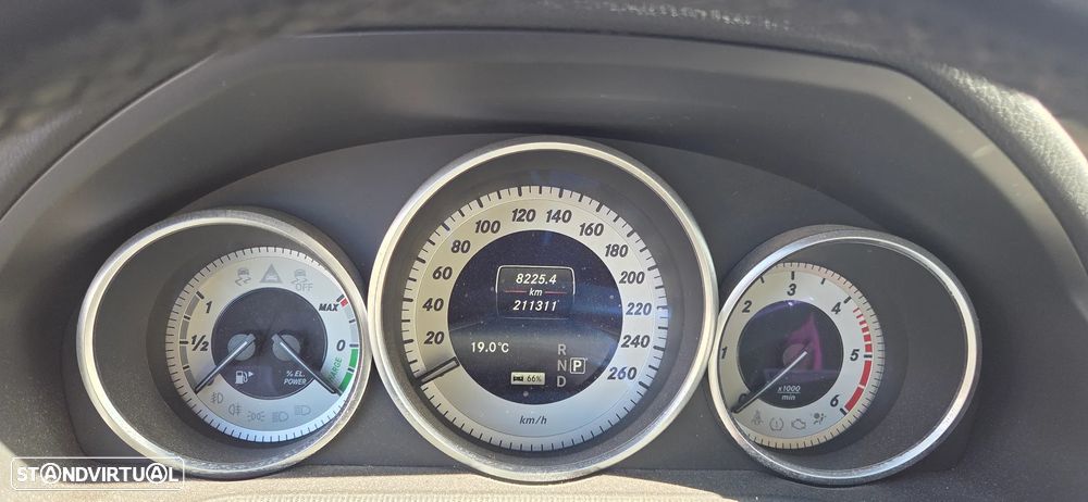 Mercedes-Benz E 300 Bluetec Hybrid Avantgarde - 9
