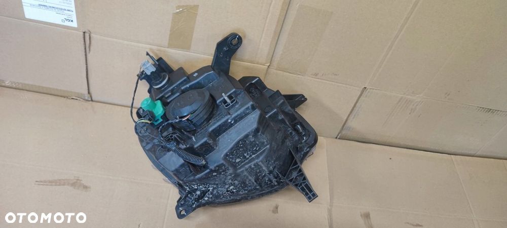 RENAULT TWINGO III 14-18r. LAMPA PRZÓD PRZEDNIA LEWA HELLA kpl. - 3