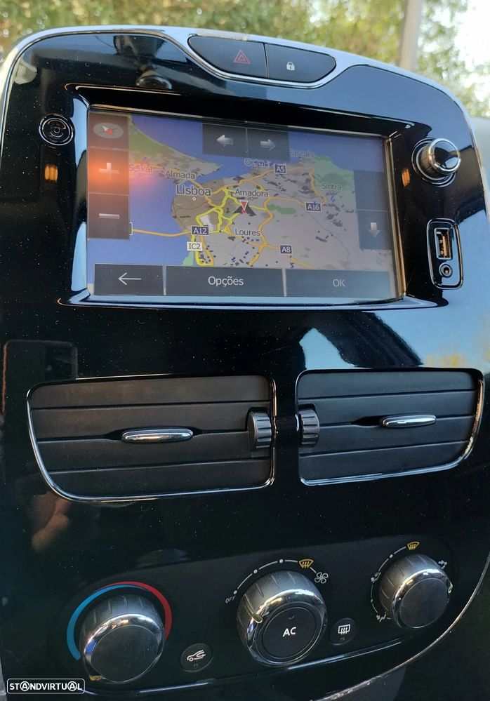 Renault Clio - 13