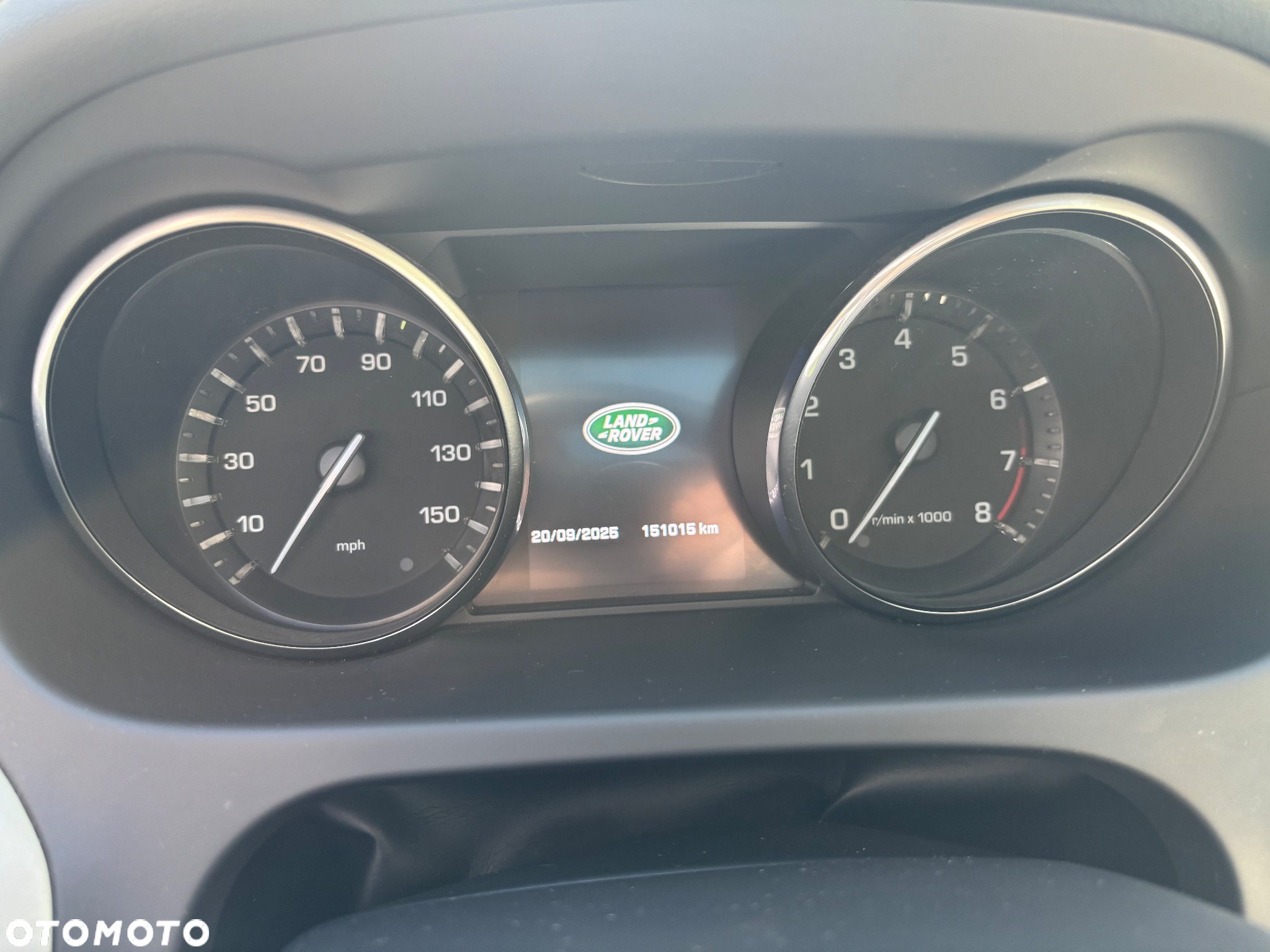 Land Rover Discovery Sport 2.0 Si4 HSE - 27