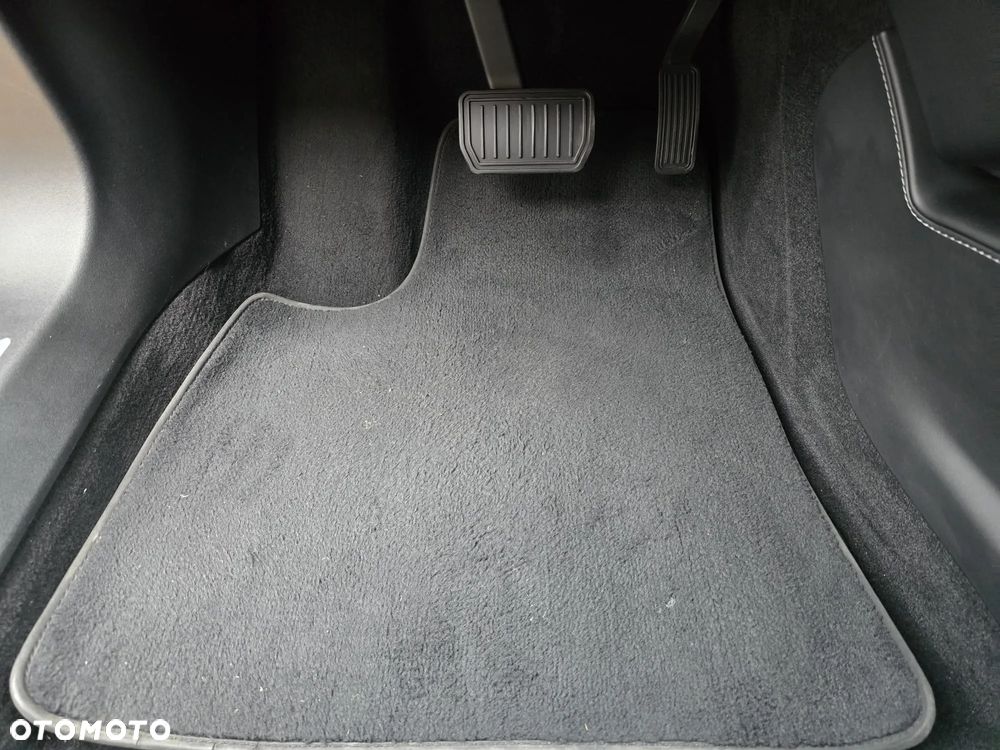 Tesla Model S Long Range Plus - 34