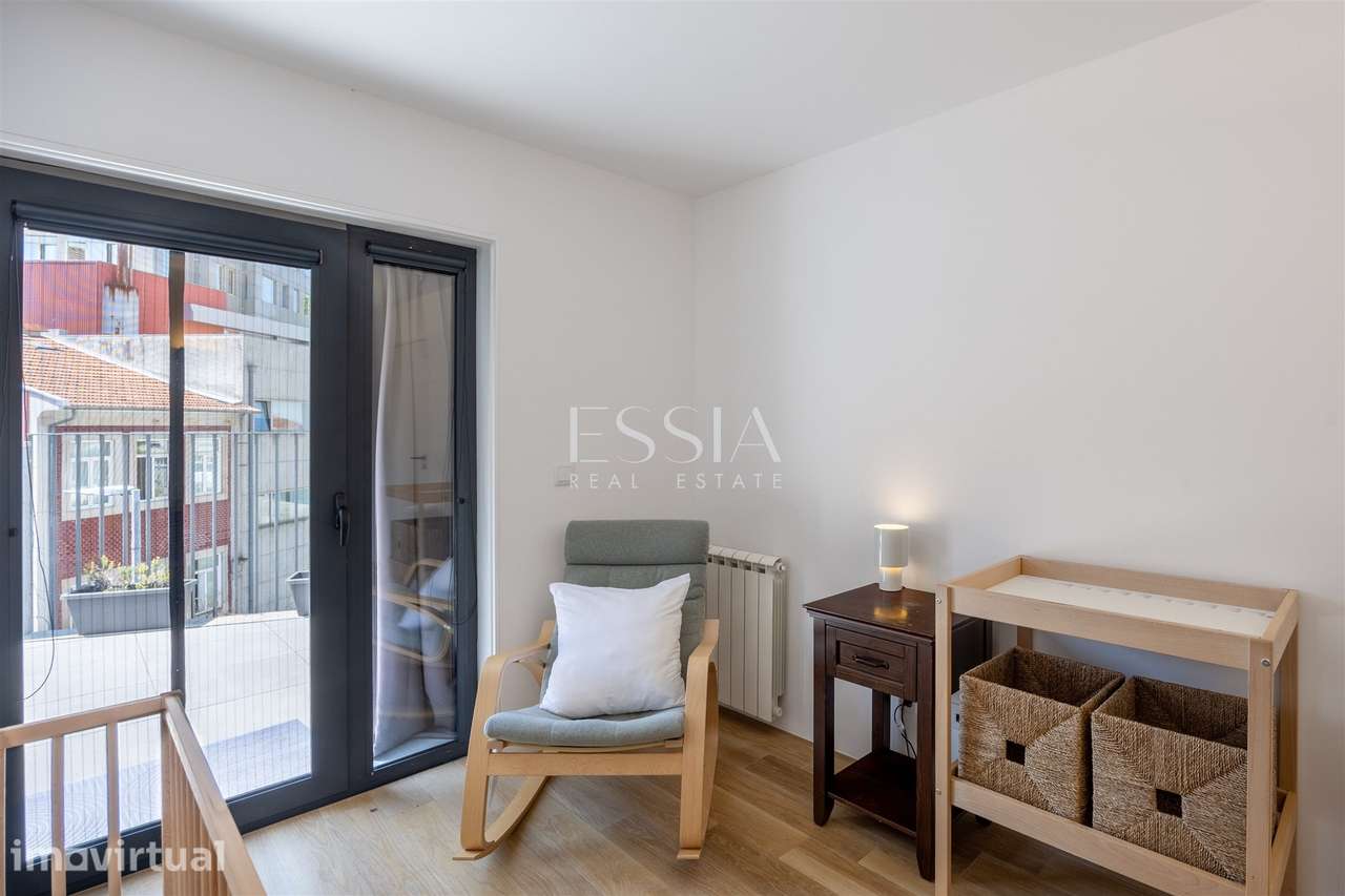 Apartamento T2 I Terraço I Duplex perto do Palácio de Cristal - Grande imagem: 5/30