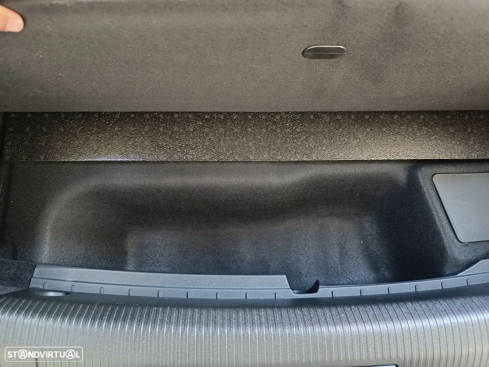 Peugeot 508 1.6 Hybrid GT Line e-EAT8 - 42