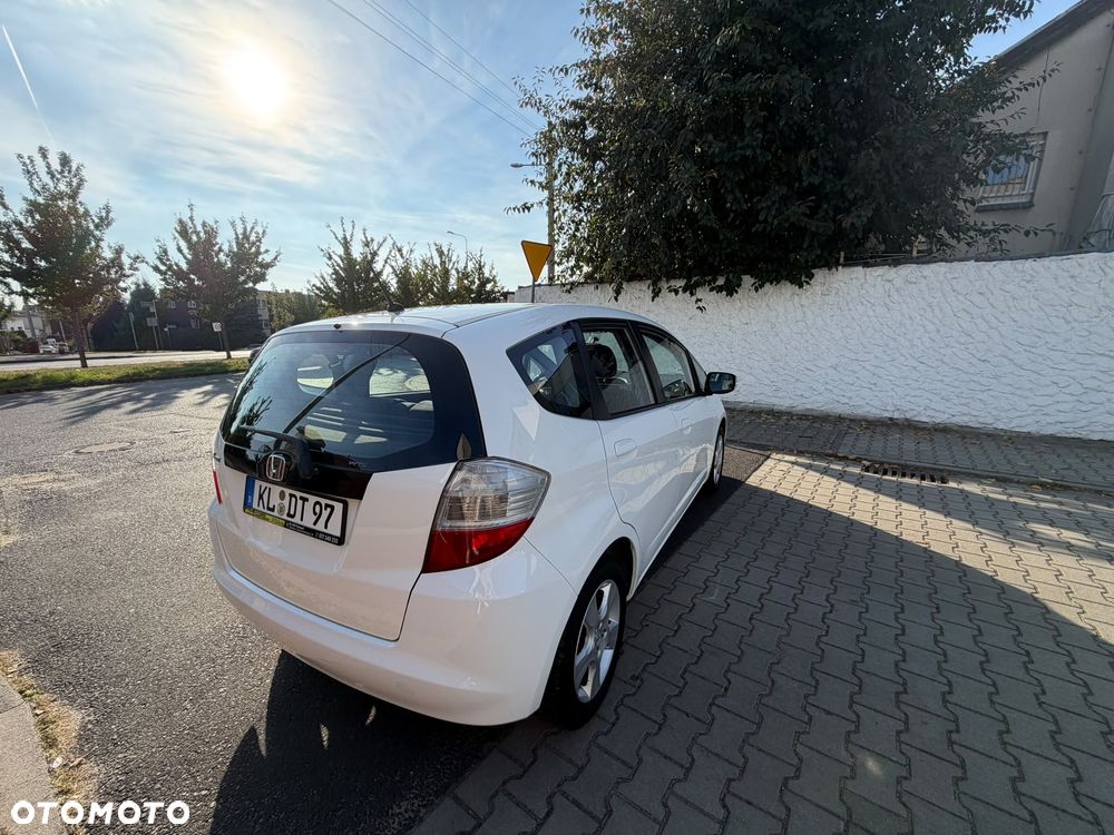 Honda Jazz 2010 photo 4