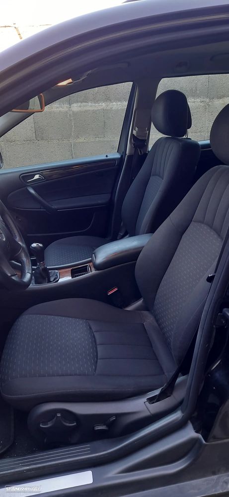 Mercedes-Benz C 200 - 5