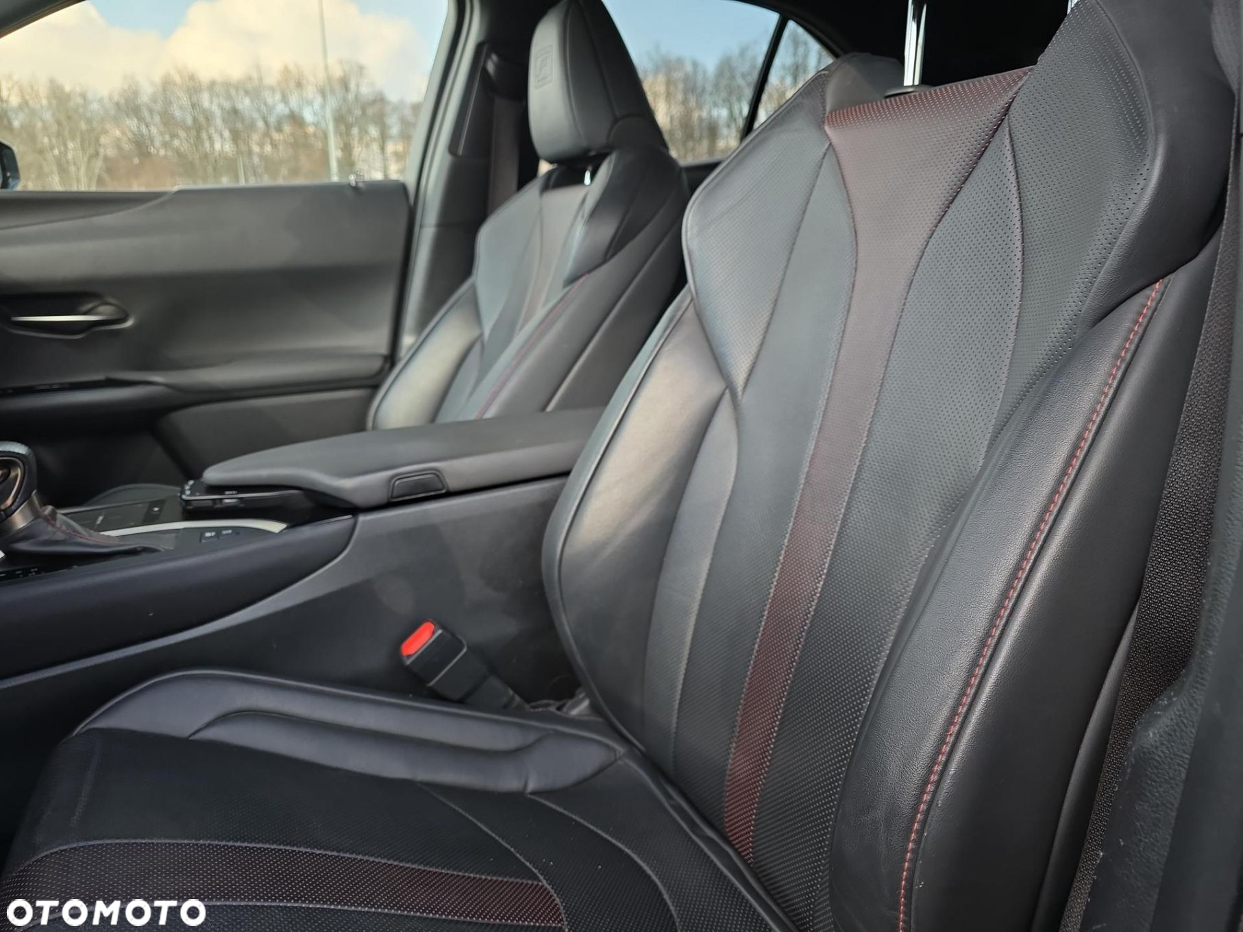 Lexus UX - 14