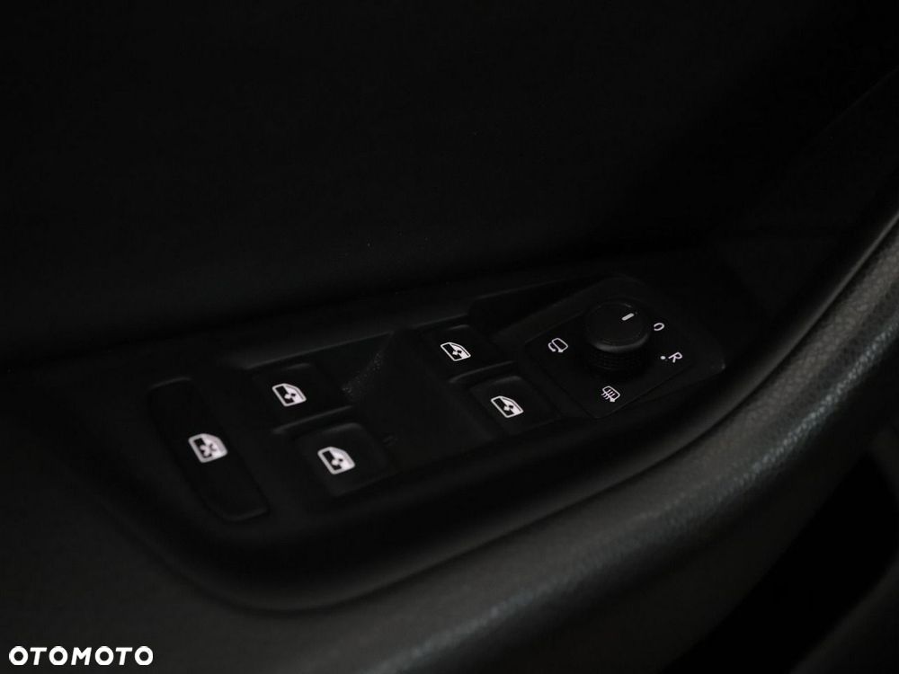 Volkswagen Arteon 2.0 TSI R-Line DSG - 25