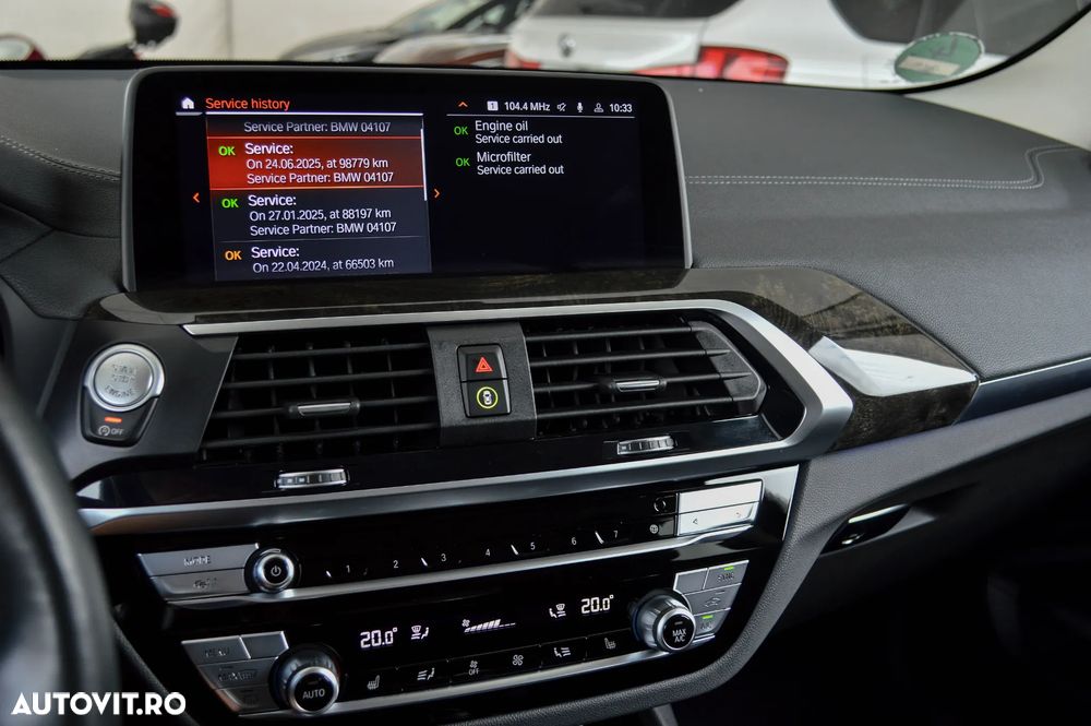 BMW X3 xDrive20i AT Luxury Line - 30