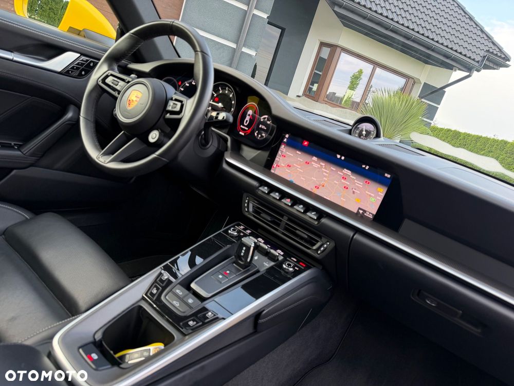 Porsche 911 Carrera S - 6