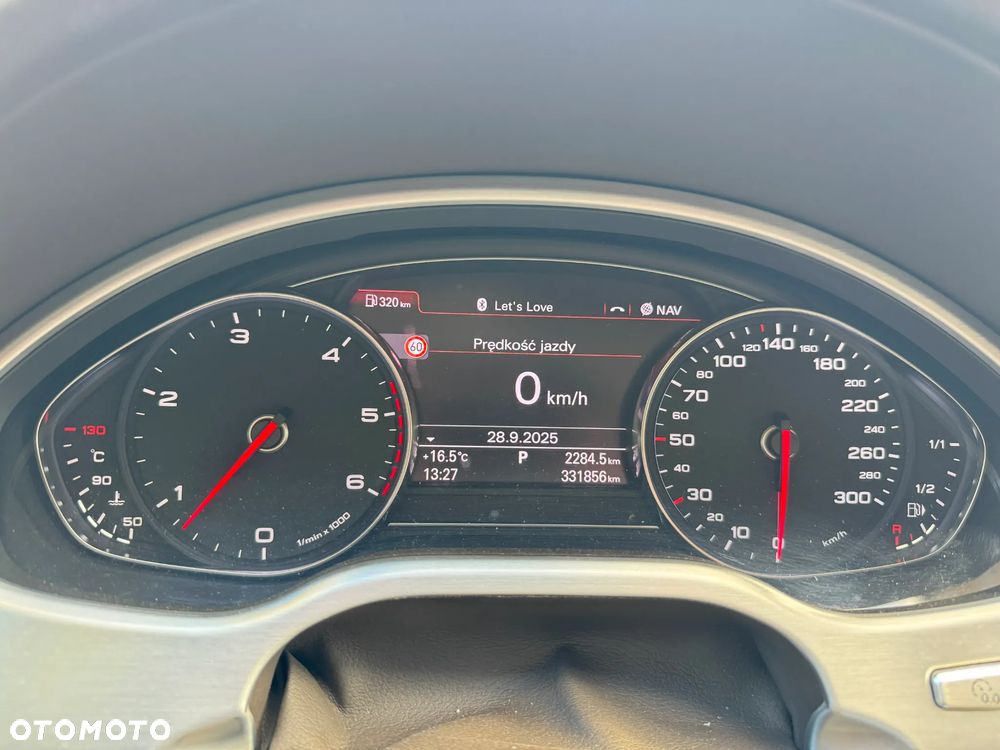 Audi A8 - 7