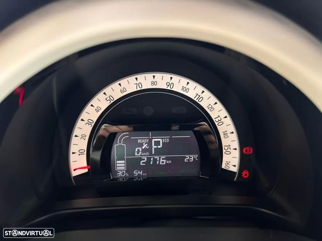 Renault Twingo Z.E. 22 Intens - 12