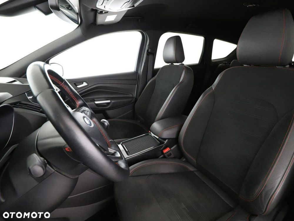 Ford Kuga 2.0 TDCi 4x2 ST-Line - 13