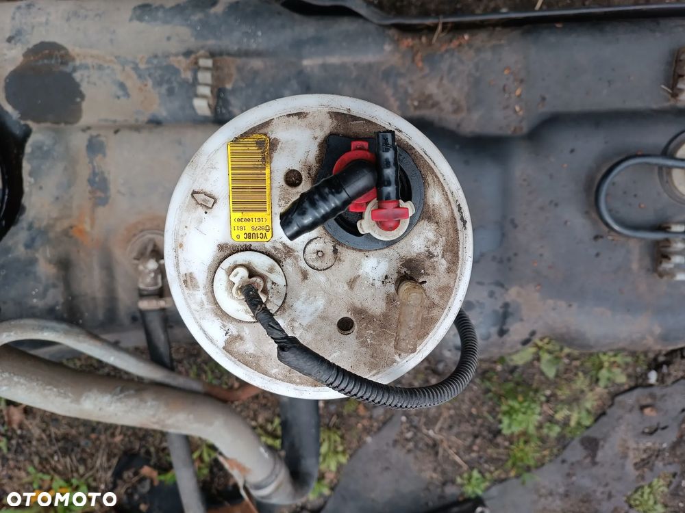 Ford Transit 2,4TD 2000-2013 Wszystkie części Zawieszenie Most Drzwi Szyby Koła 16 - 17