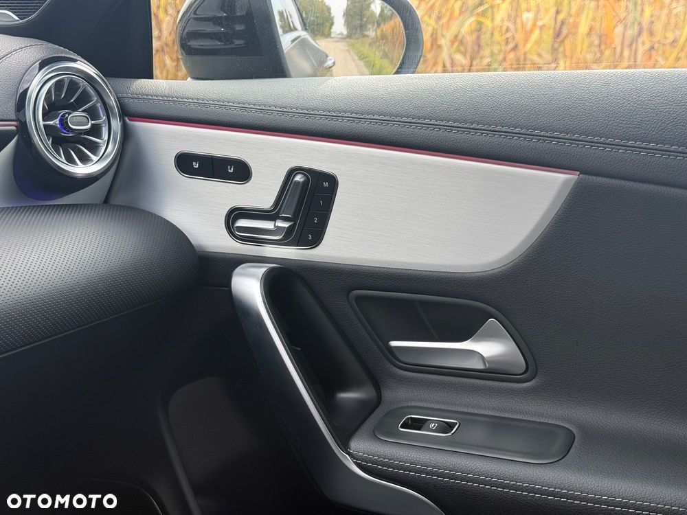 Mercedes-Benz CLA AMG 45 S 4-Matic+ Street Style 8G-DCT - 27