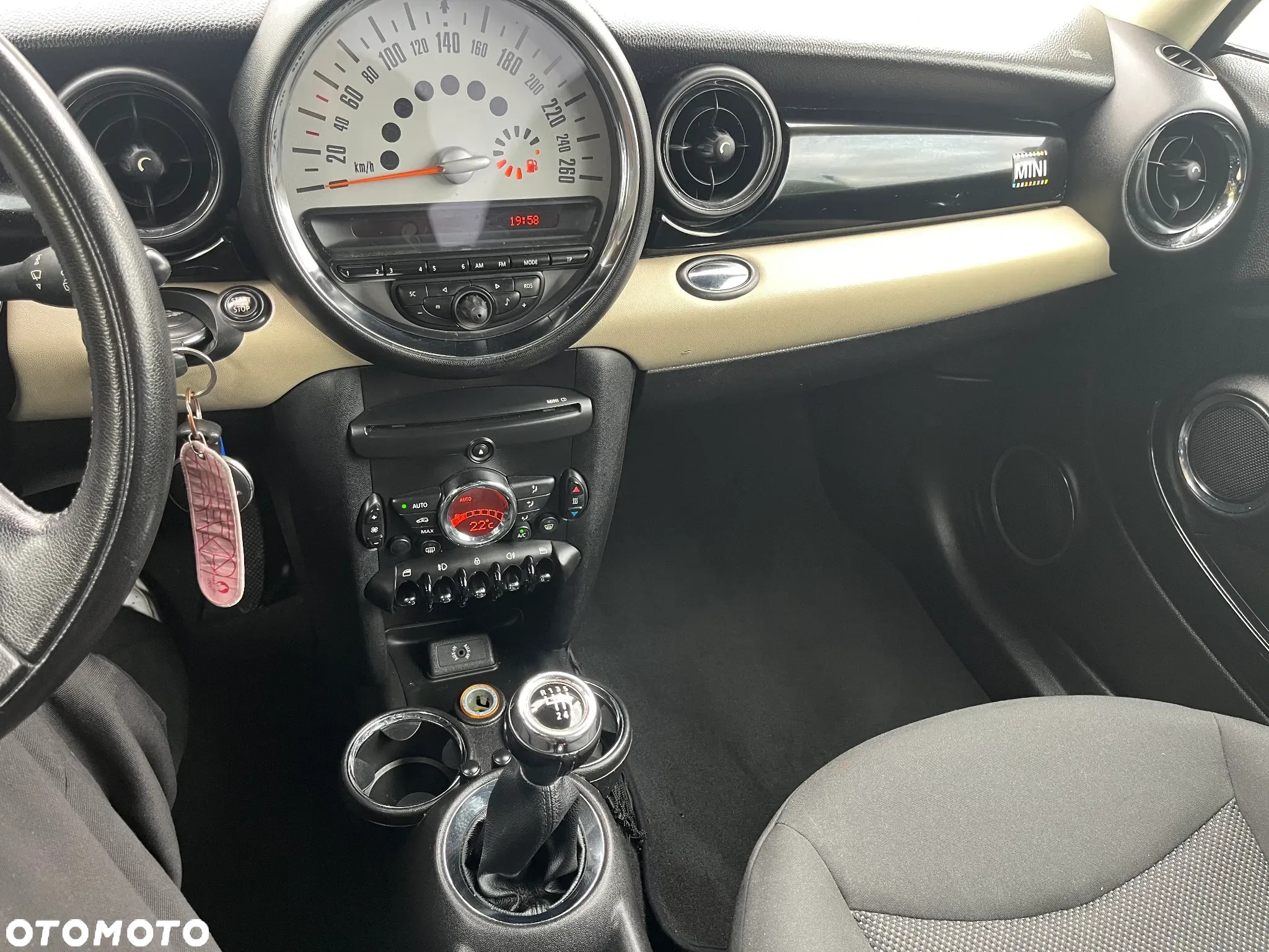 MINI ONE Standard - 9