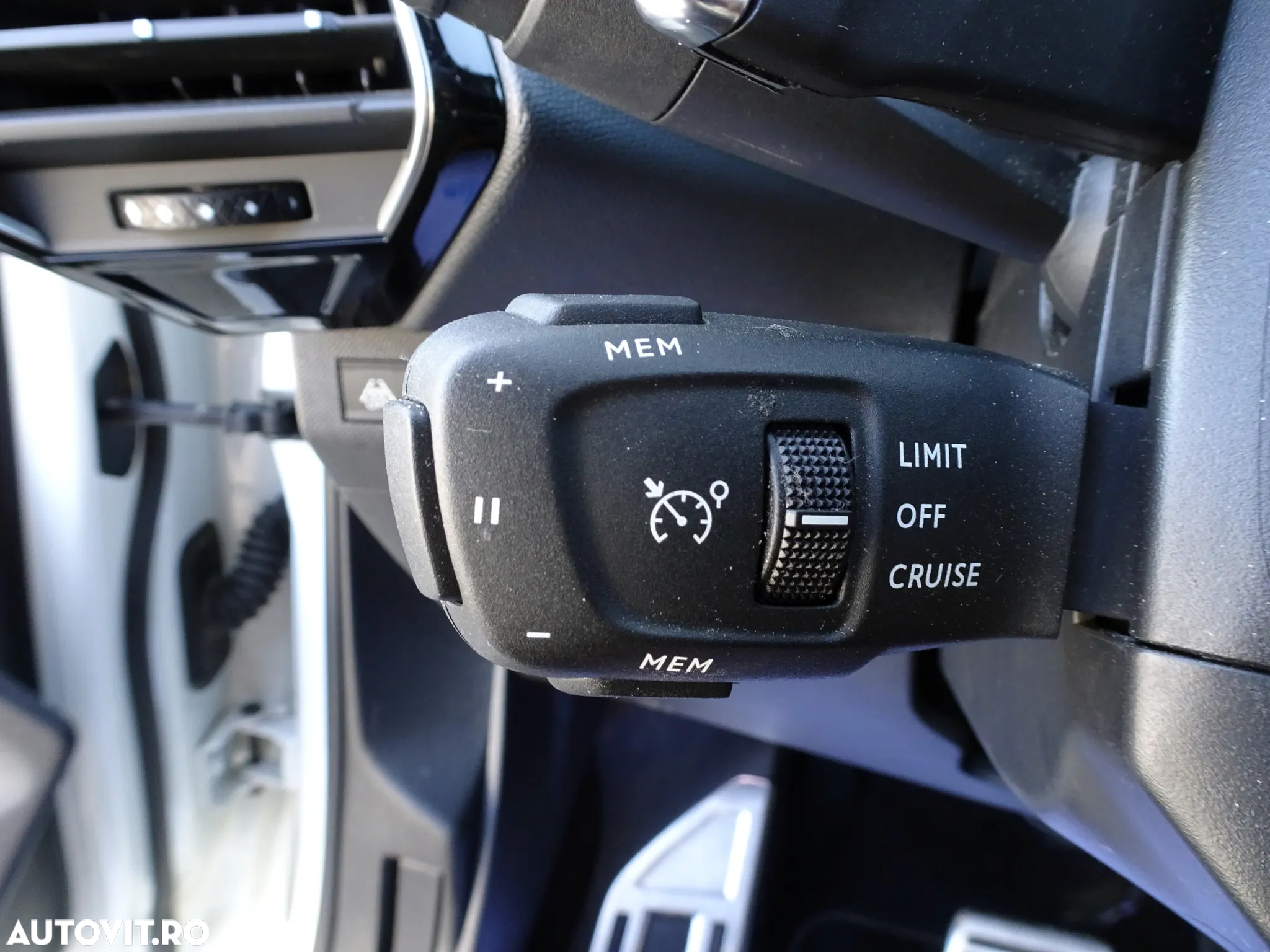 DS Automobiles DS 7 Crossback - 26