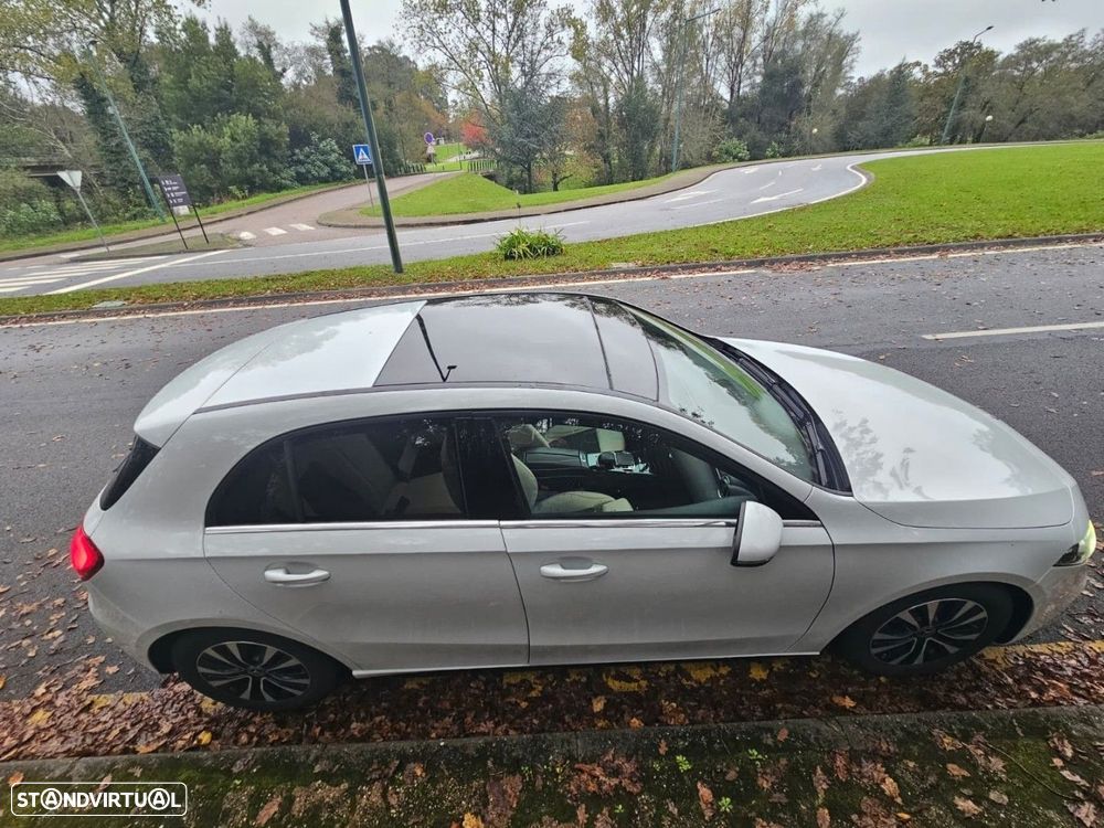 Mercedes-Benz A 180 d Style Plus Aut. - 32