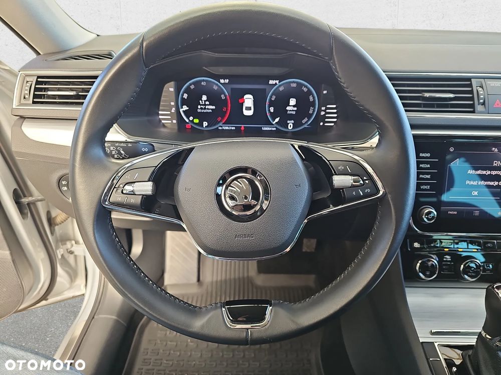 Skoda Superb 1.5 TSI Ambition DSG - 16