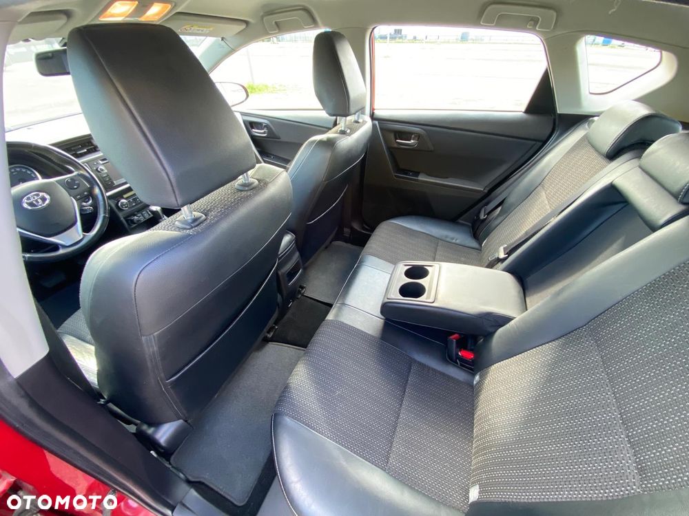 Toyota Auris 1.6 Prestige MS - 11