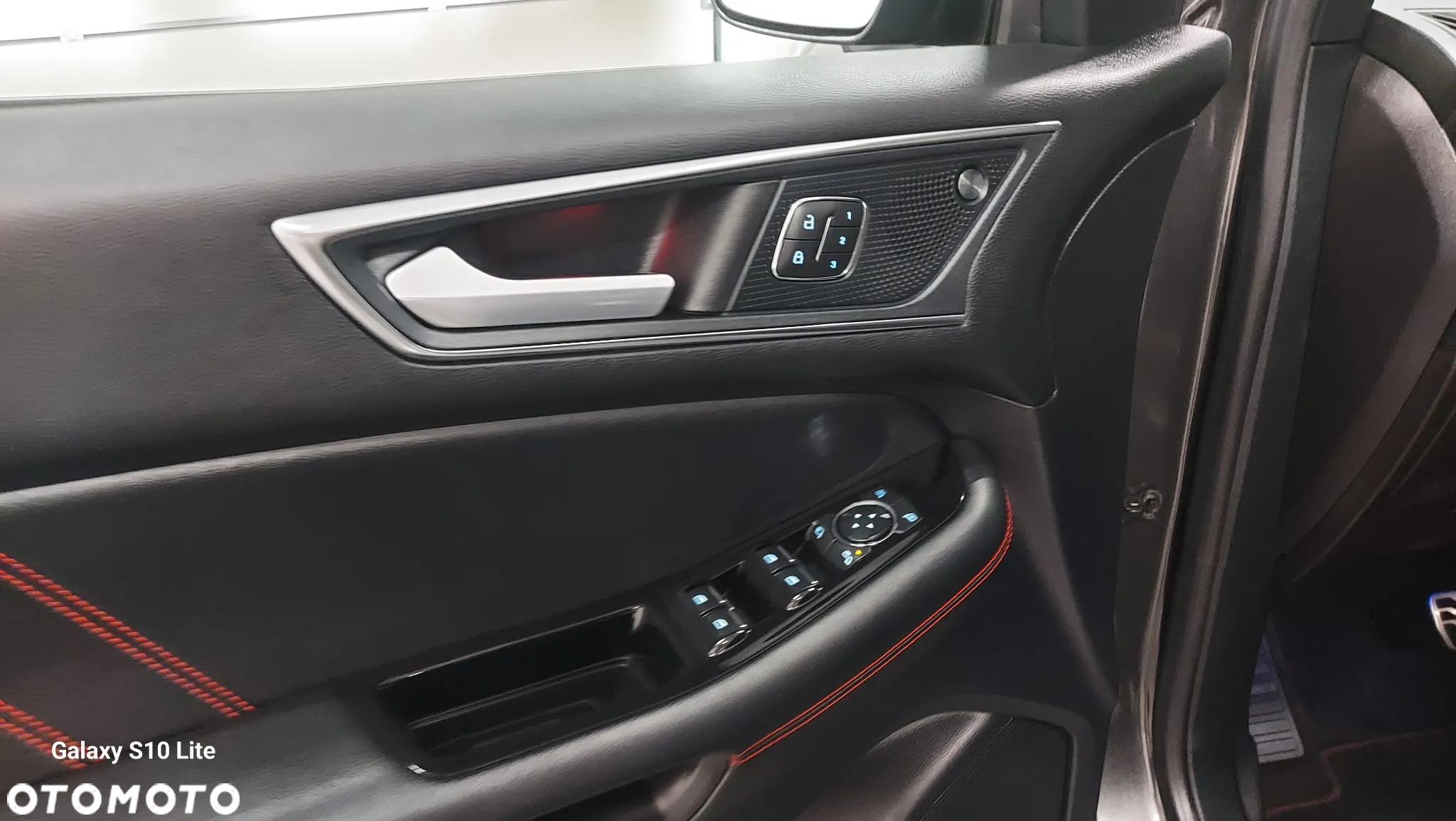 Ford Edge 2.0 EcoBlue Twin-Turbo 4WD ST-Line - 12