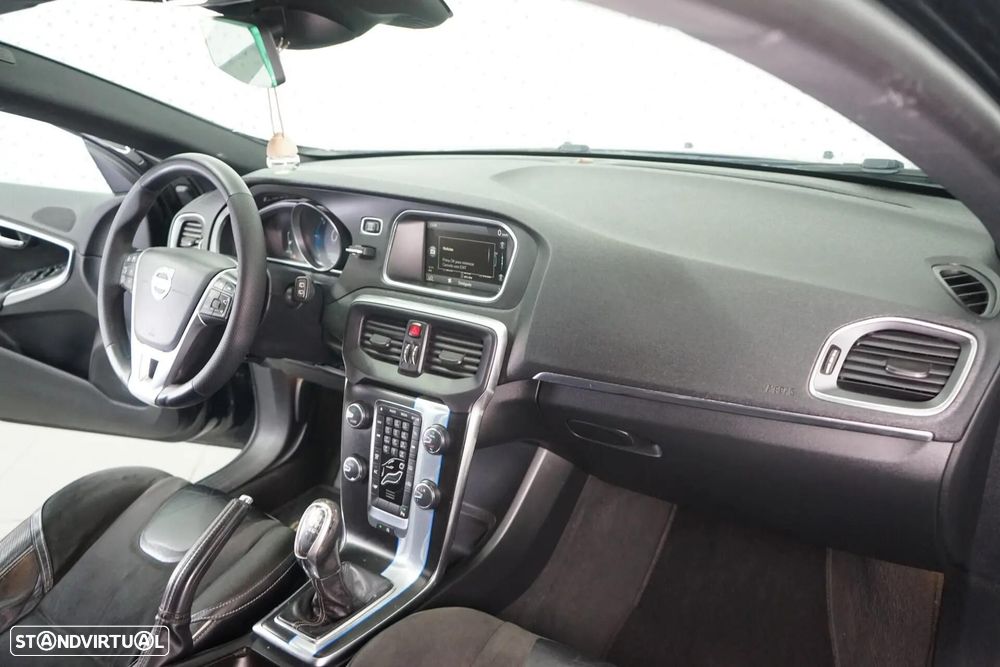 Volvo V40 1.6 D2 R-Design Momentum - 15
