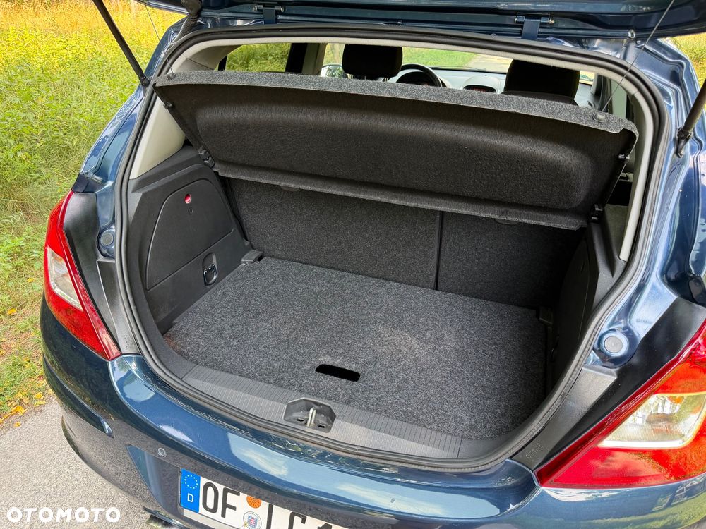 Opel Corsa 1.4 16V Satellite - 8