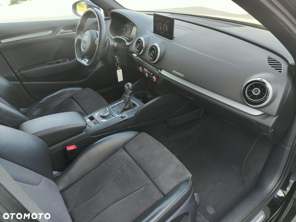Audi A3 Sportback 2.0 TDI (clean diesel) quattro S tronic S line Sportpaket - 35
