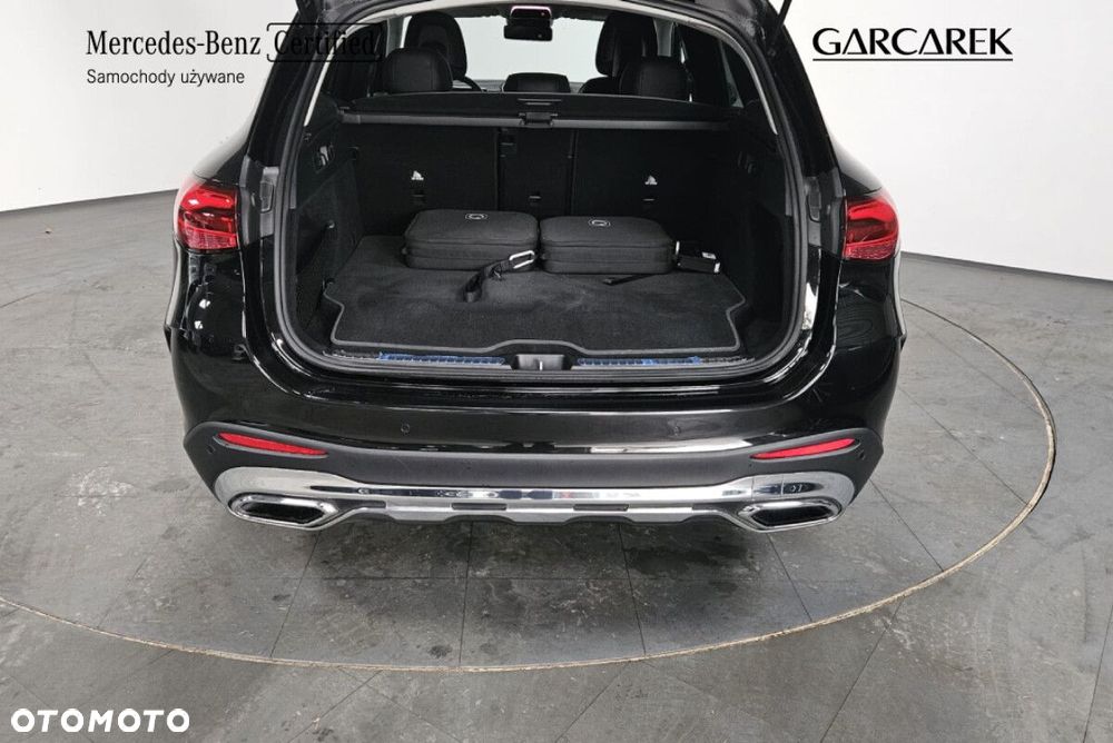 Mercedes-Benz GLC - 11