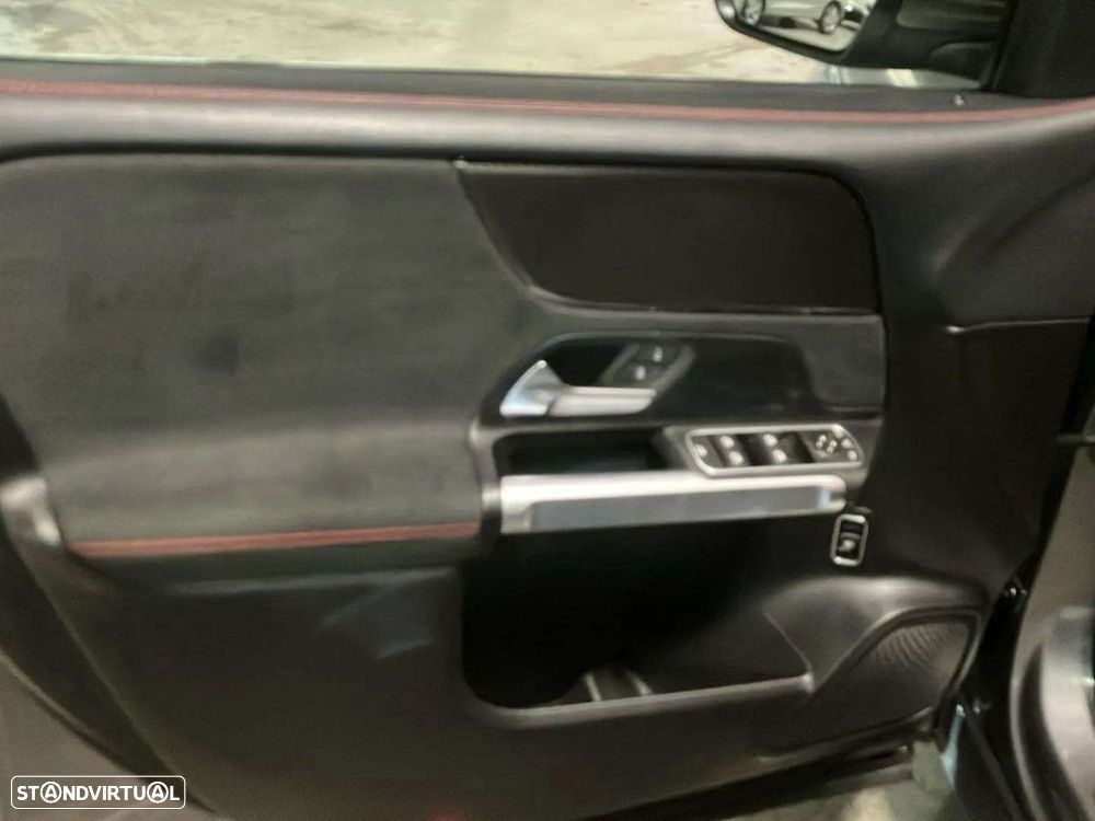 Mercedes-Benz GLB 200 d AMG Line - 19