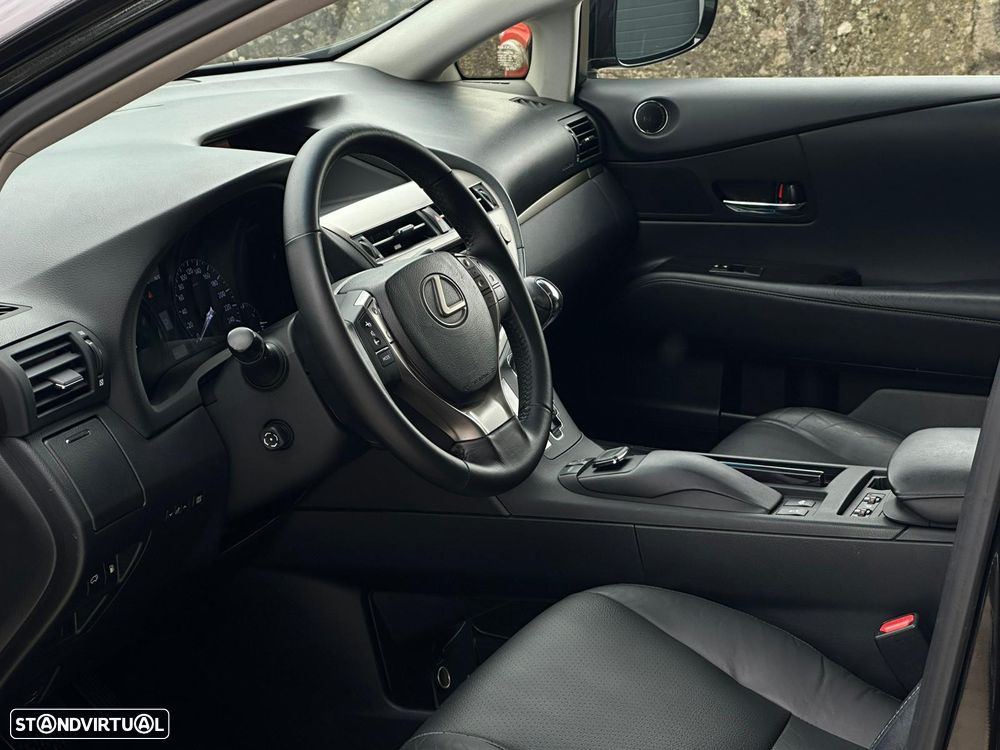 Lexus RX 450h Standard - 26