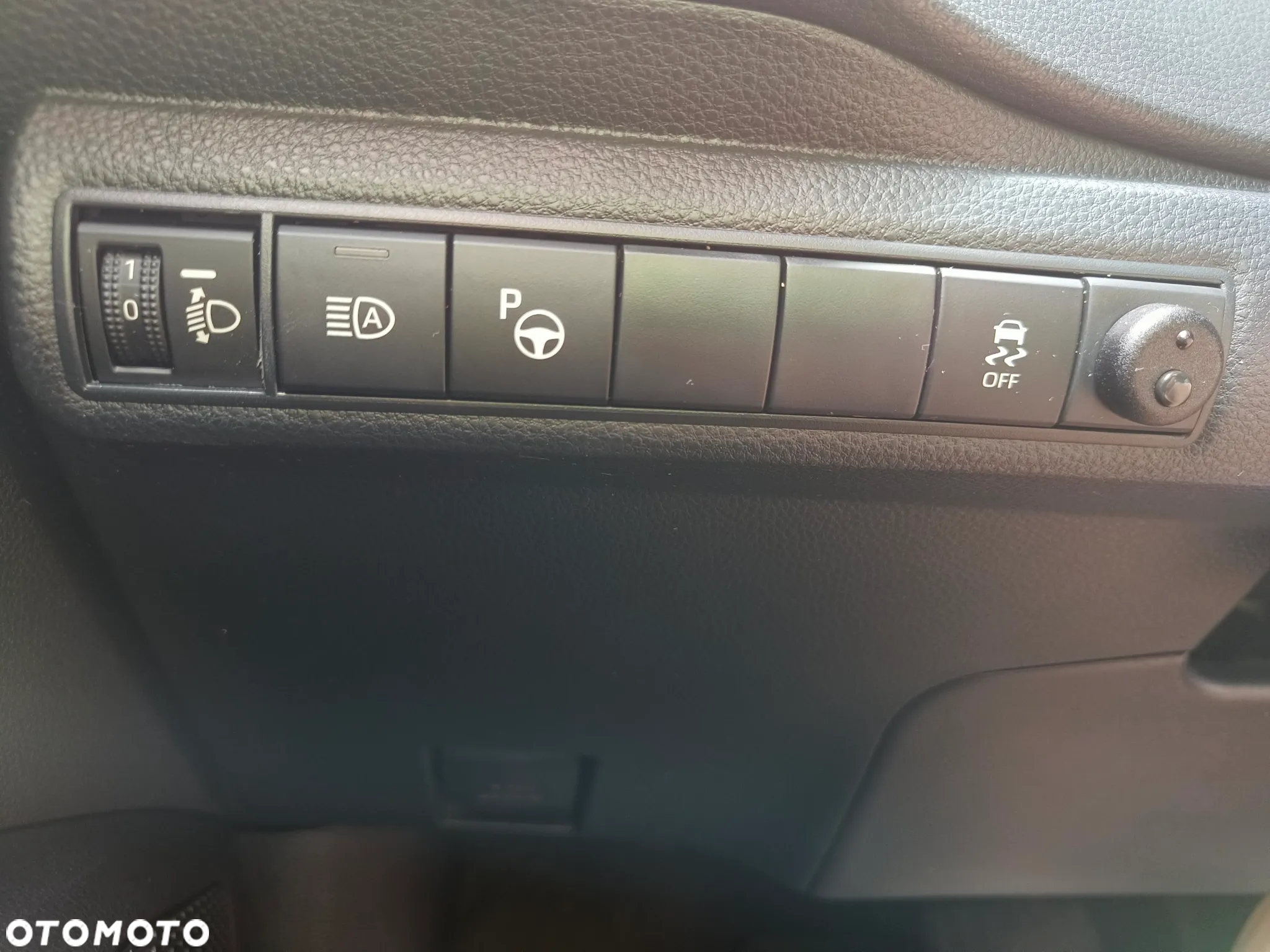 Toyota Corolla 1.8 Hybrid Comfort - 20