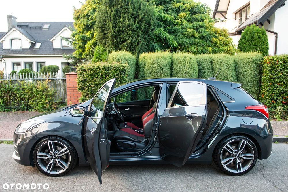 Hyundai i30 1.6 GDI Turbo Luxury - 16