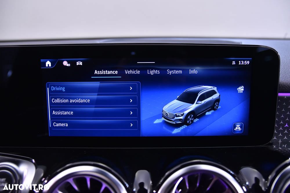 Mercedes-Benz GLB - 24