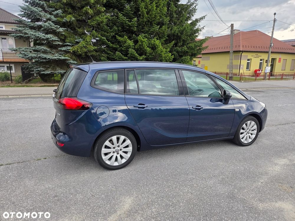 Opel Zafira 1.4 Turbo Business Edition - 4