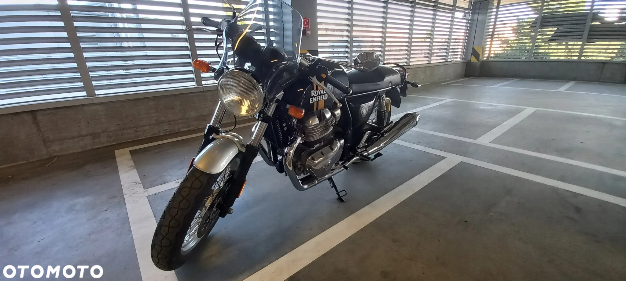 Royal Enfield Continental - 8