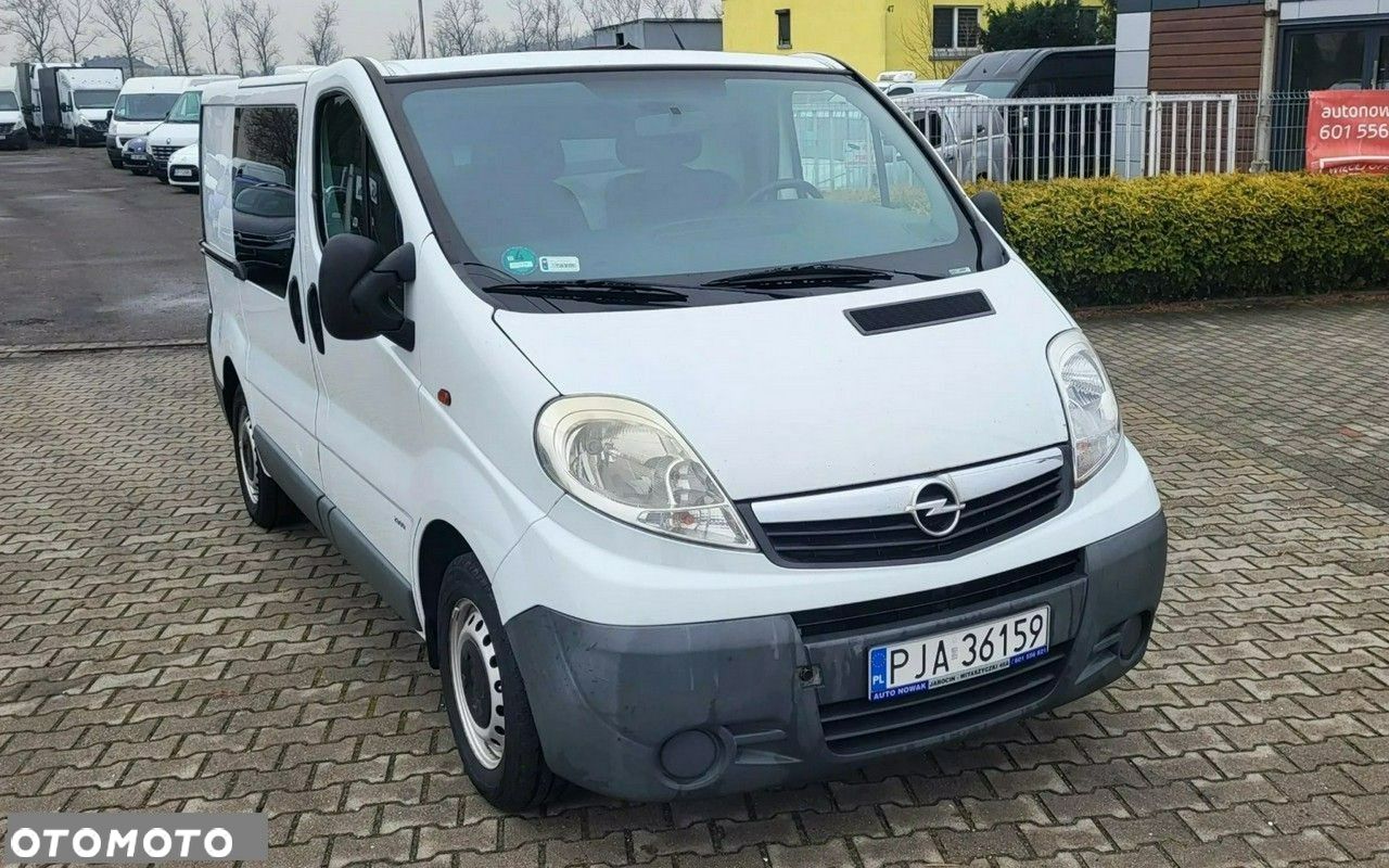 Opel Vivaro - 1