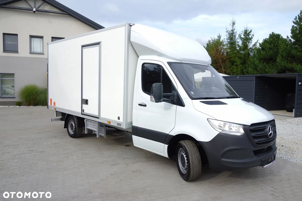 Mercedes-Benz Sprinter 3.0 Bluetec Automat 319  Kontener + Winda 750 kg. - 15