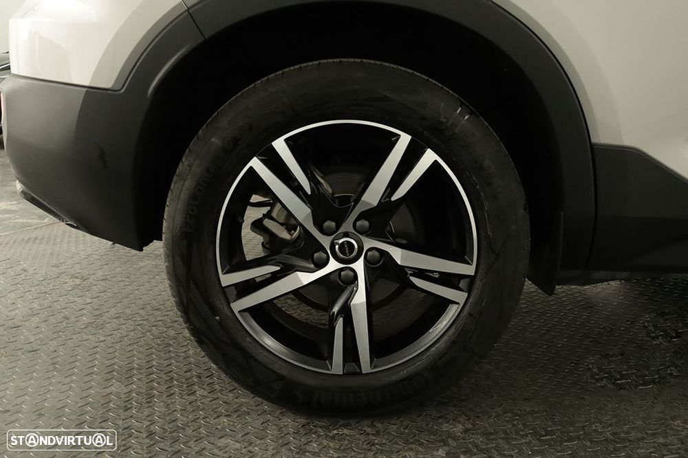 Volvo XC 40 1.5 T2 Plus Dark Auto - 5