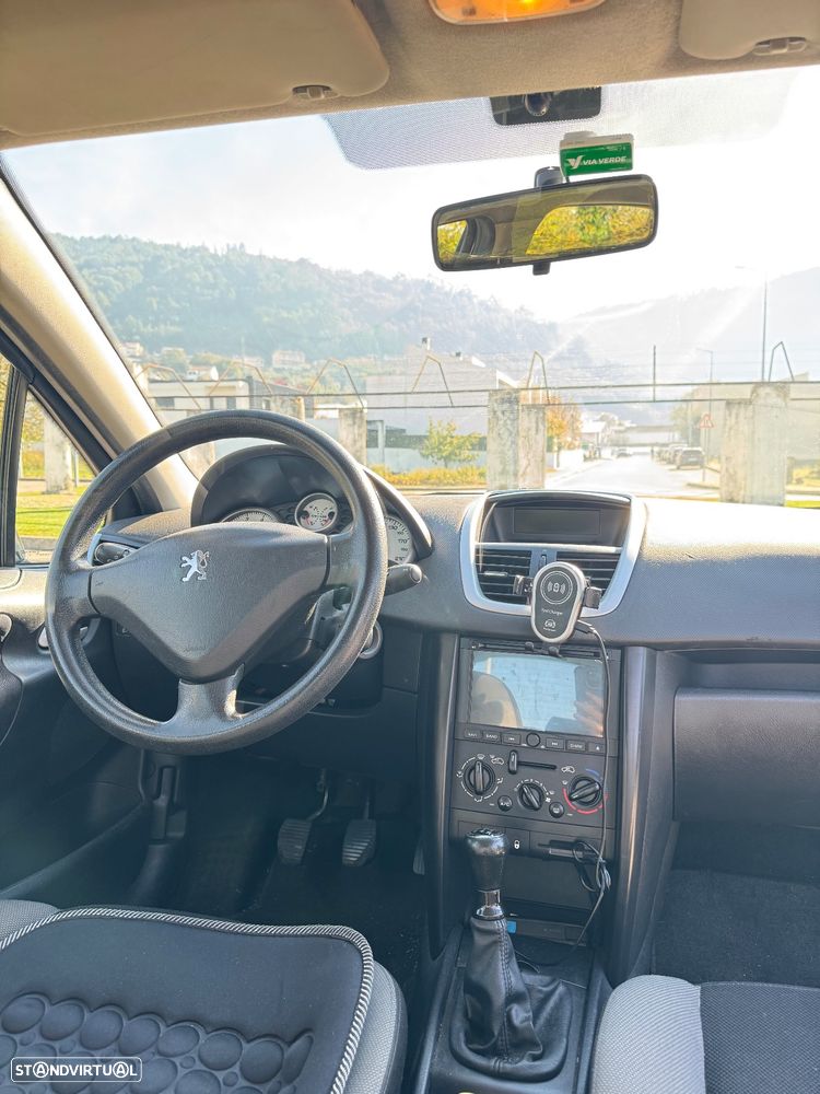 Peugeot 207 1.4 16V Open - 16