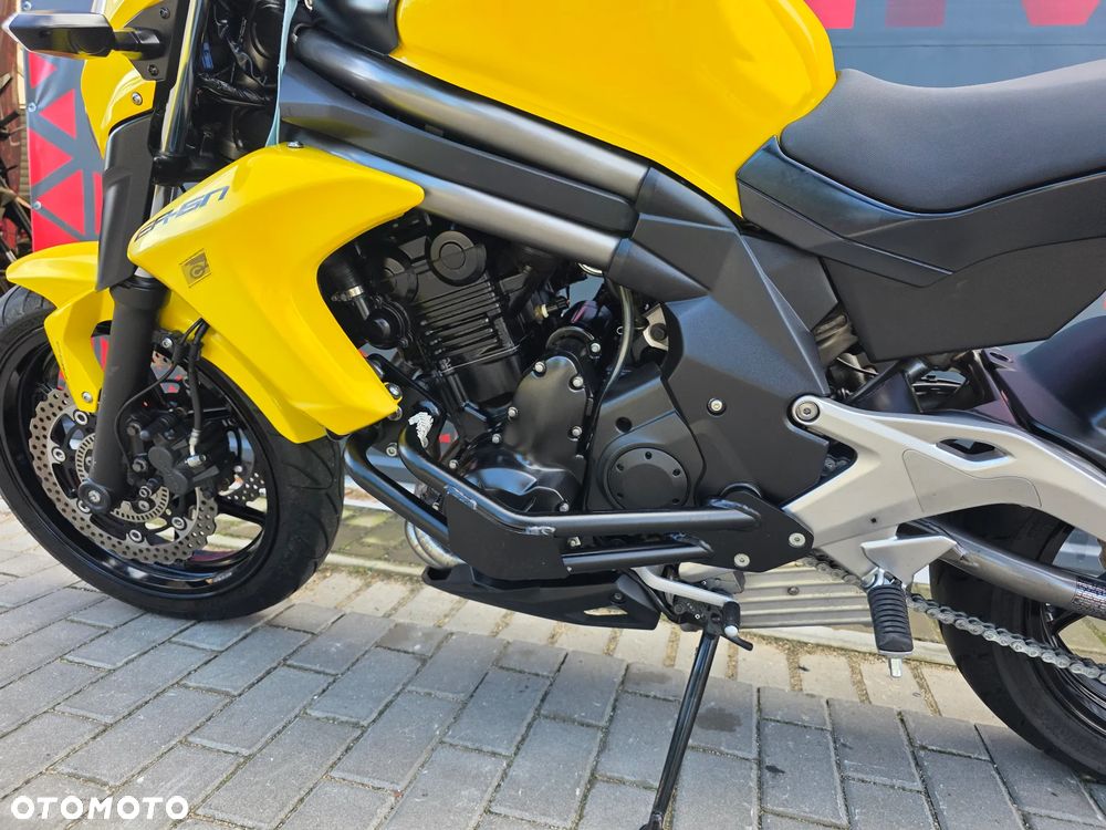 Kawasaki ER - 11