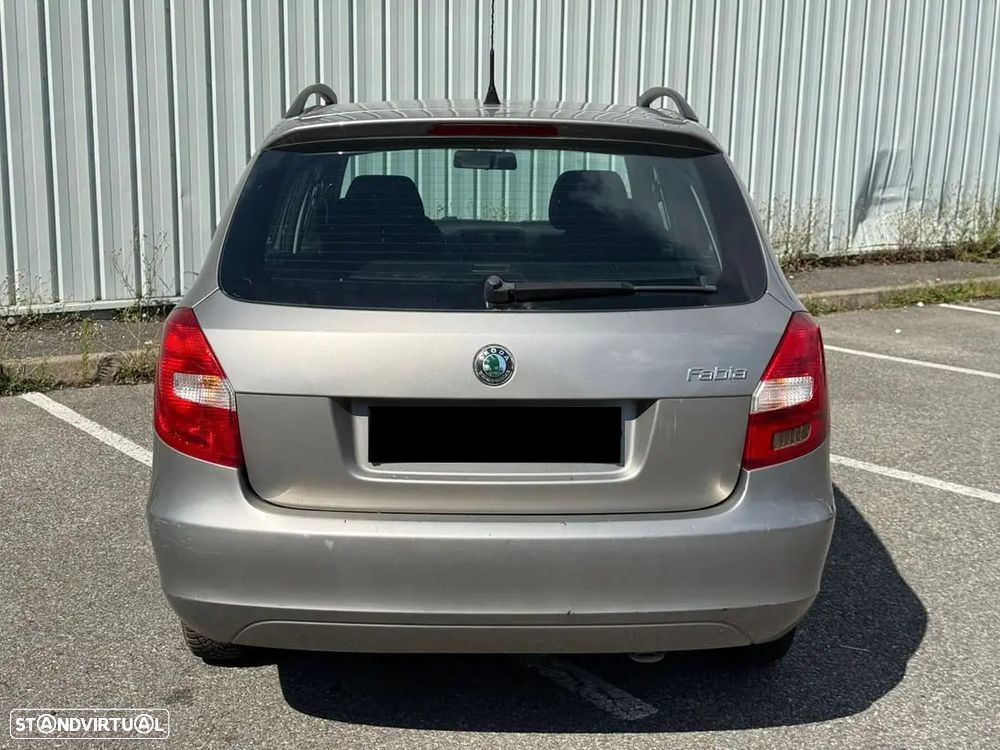 Skoda Fabia Break 1.2 Ambiente - 1