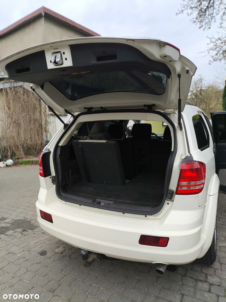 Dodge Journey 2.4 SXT - 9