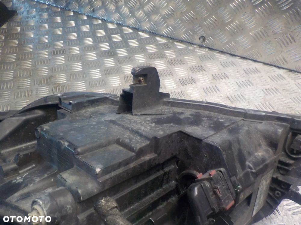 OPEL INSIGNIA A LIFT LAMPA LEWY LUB PRAWY PRZÓD SOCZEWKA UK - 10