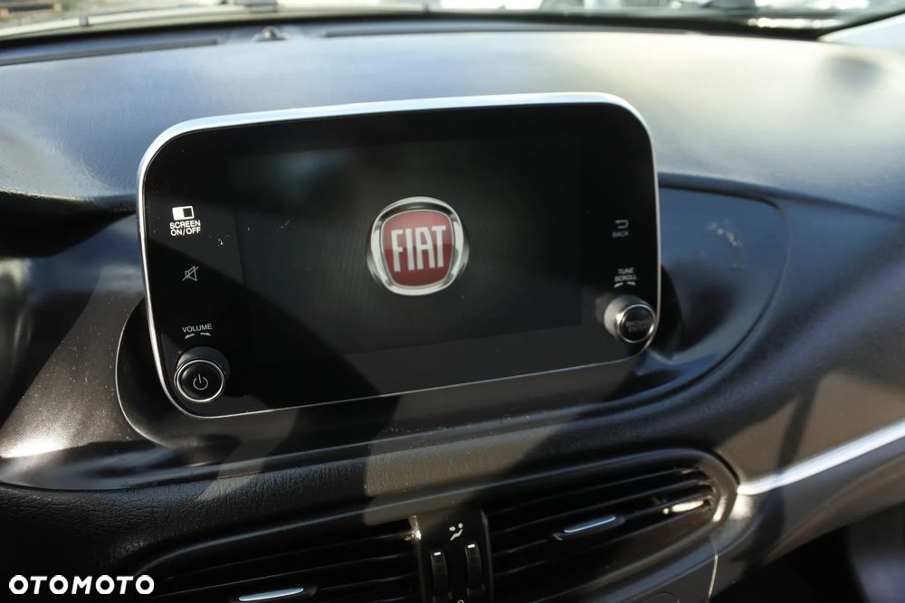 Fiat Tipo Kombi 1.6 MultiJet Lounge - 31