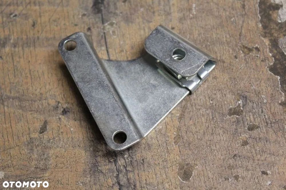 Uchwyt mocowanie obudowy filtra powietrza Harley Davidson - 4