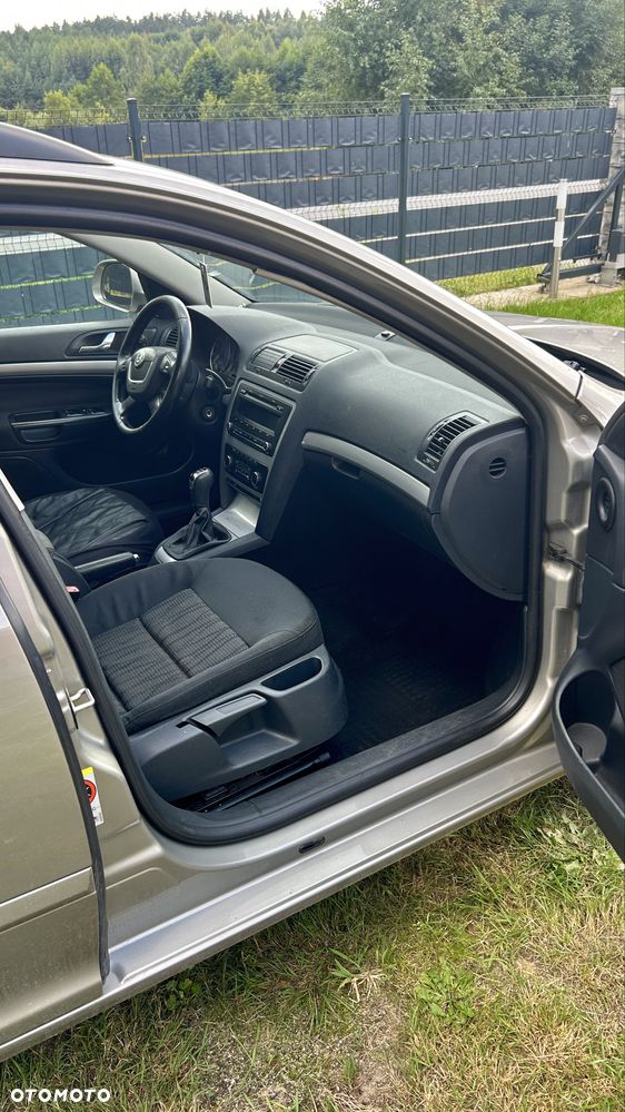 Skoda Octavia - 7