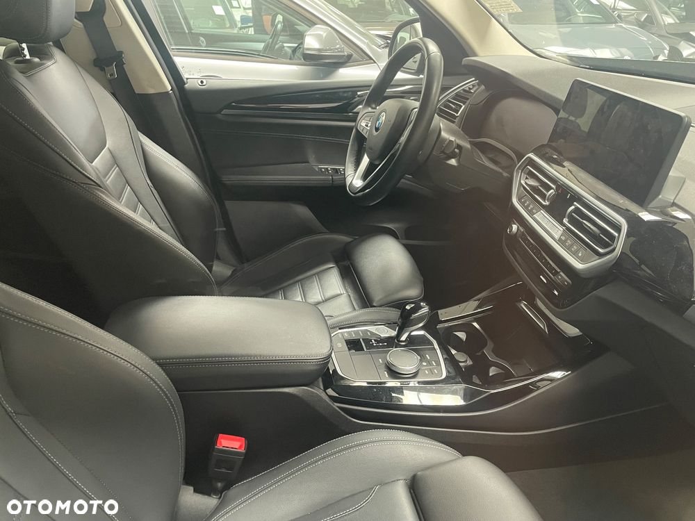 BMW X3 sDrive18d Advantage sport - 4