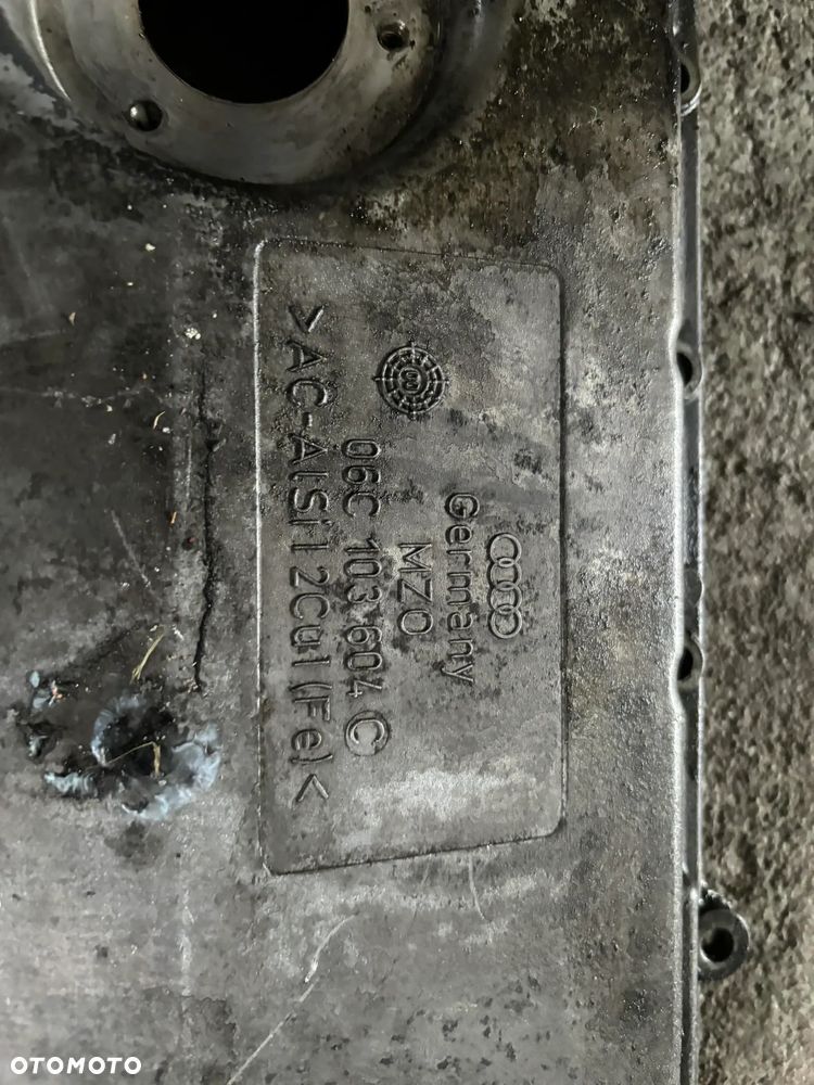 AUDI A4 B6 3.0 ASN MISKA OLEJOWA 06C103604 - 2