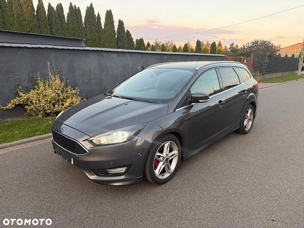 Ford Focus 1.5 EcoBlue Start-Stopp-System ST-LINE DESIGN - 1